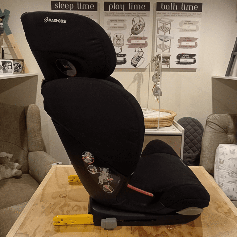 Rent Maxi-Cosi Rodifix Booster