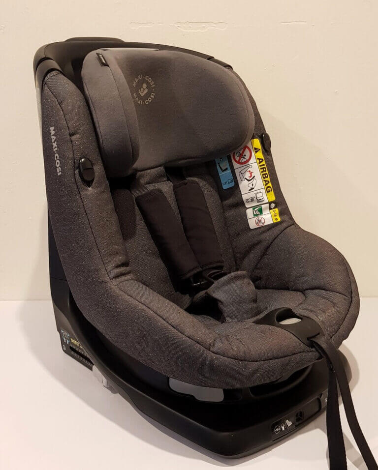 Rent Maxi-Cosi Axiss Fix Isofix Car Seat