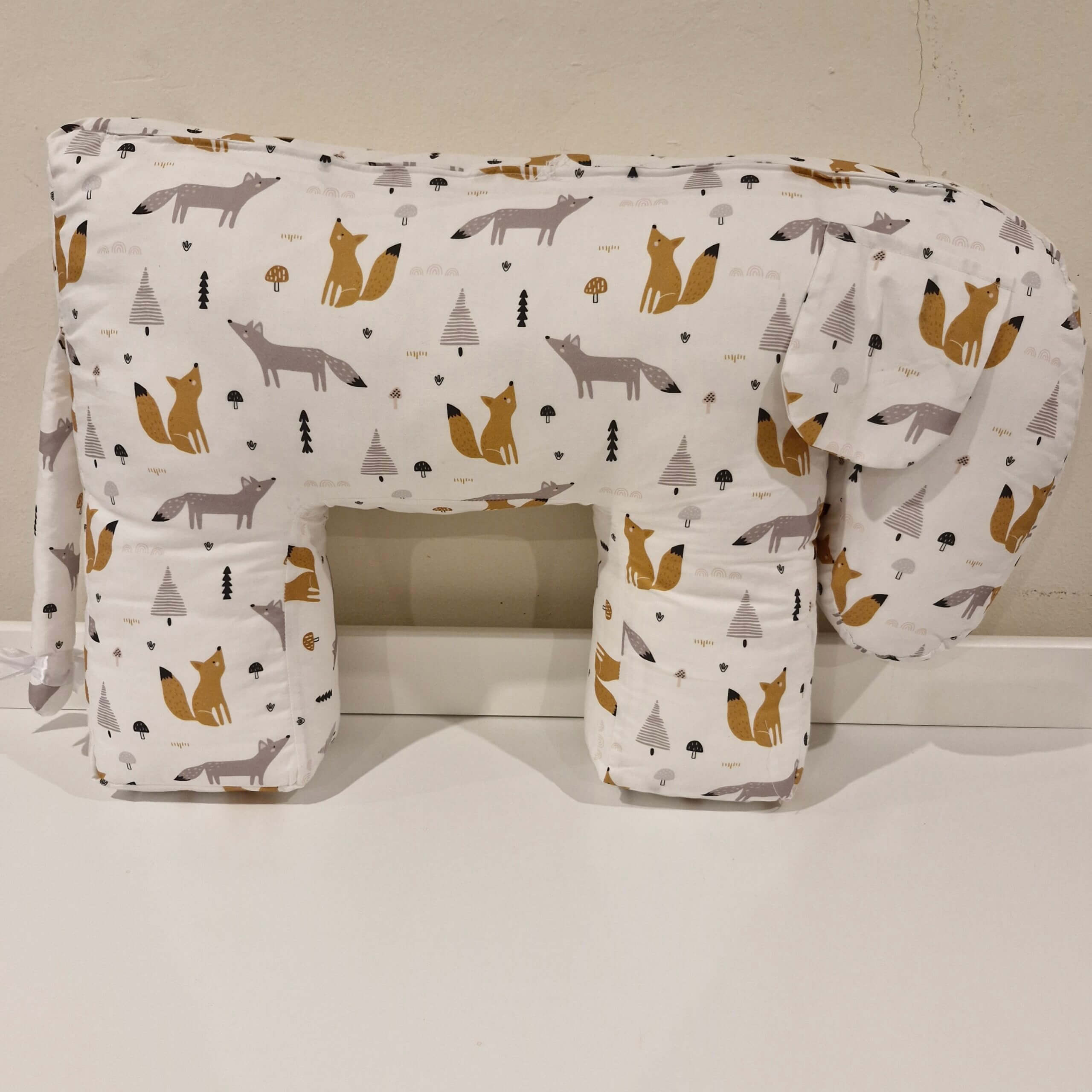 Nursing Pillow - Foxes