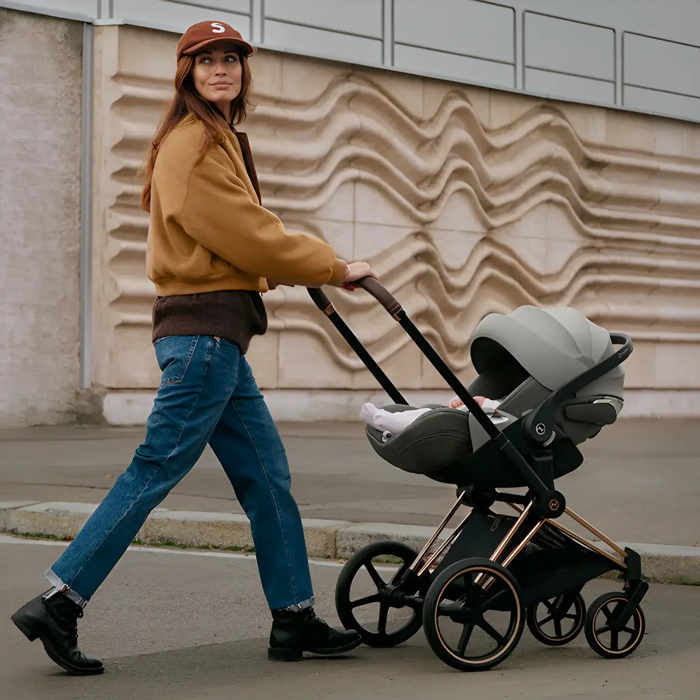 Cybex Cloud T i-Size Car Seat